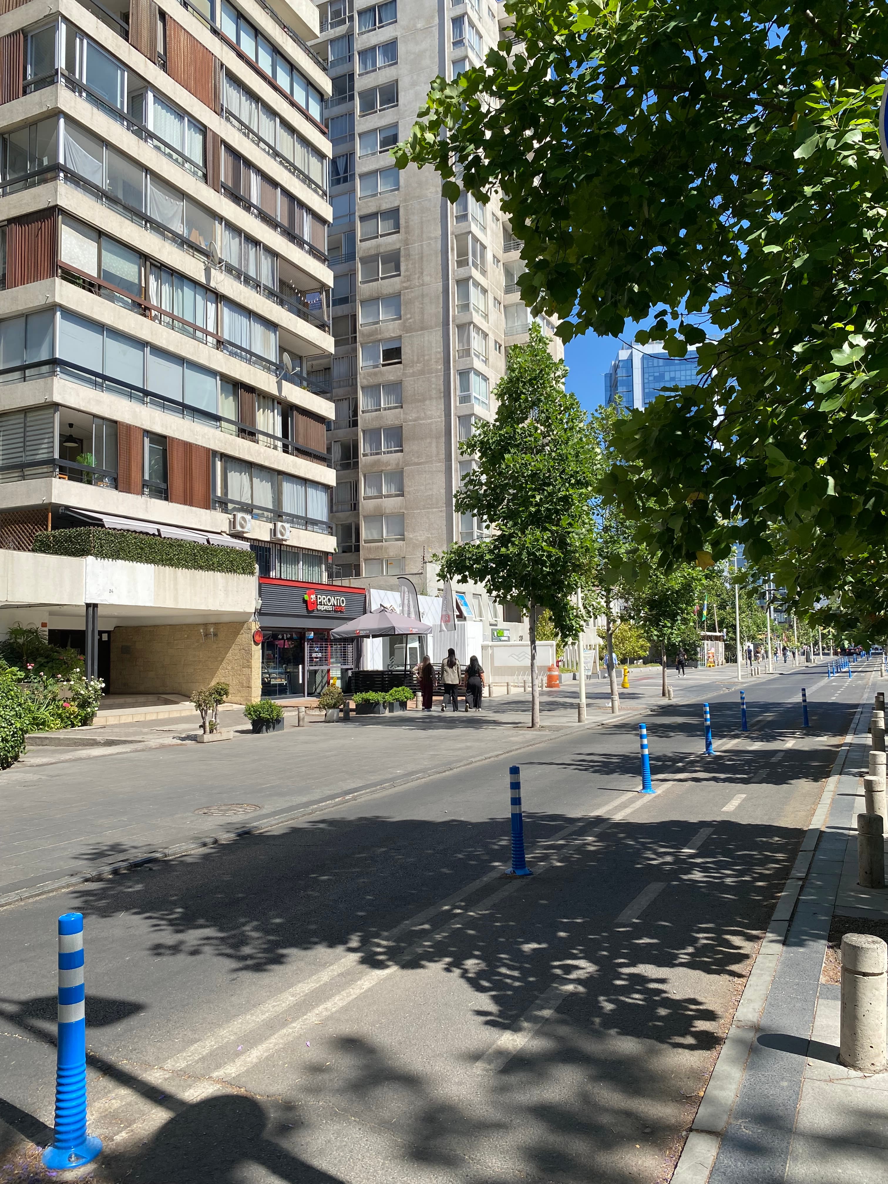 Metro Manquehue/Apumanque/Rosario Norte - imagen 1